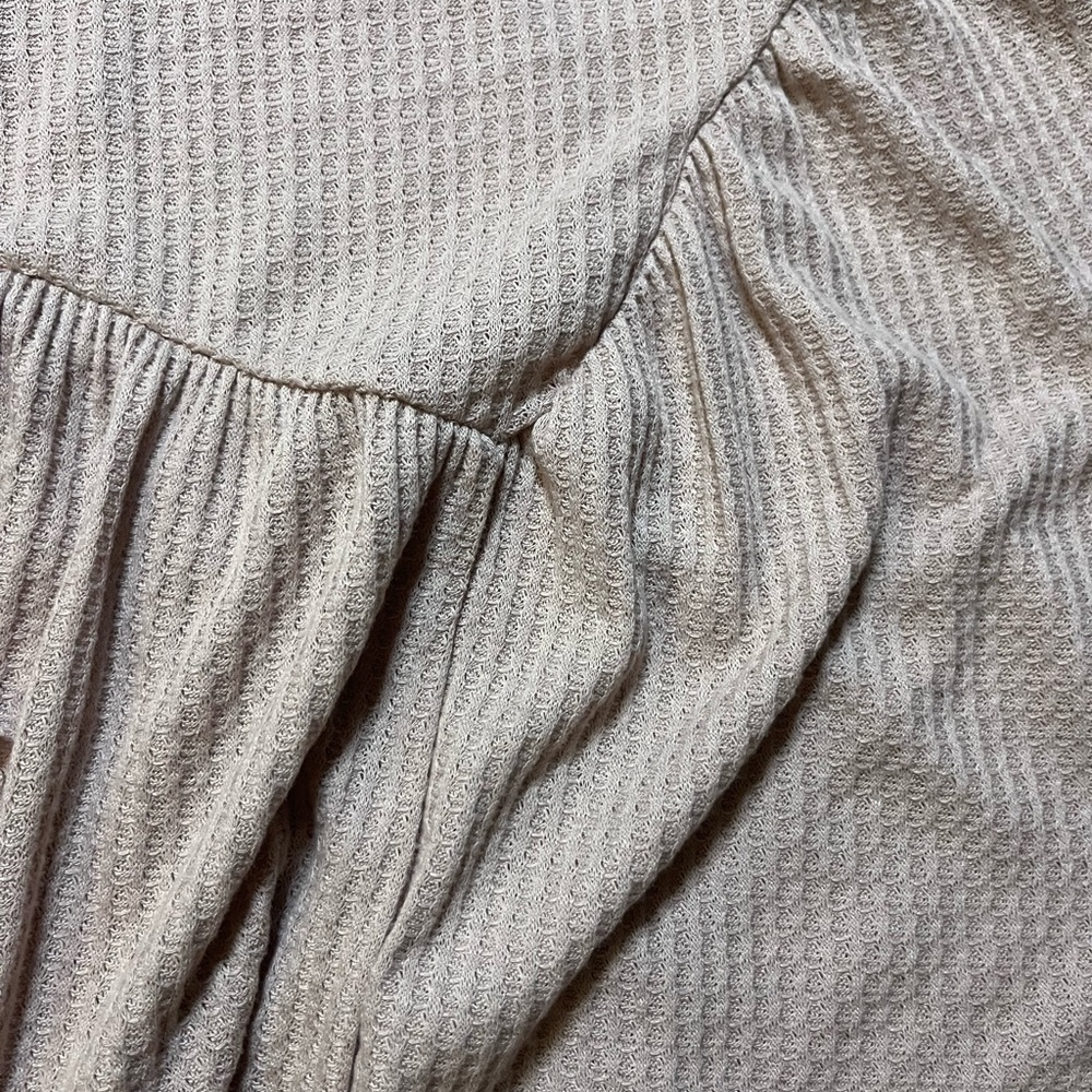 Altar’d State Ruffle Top - Picture 3 of 4